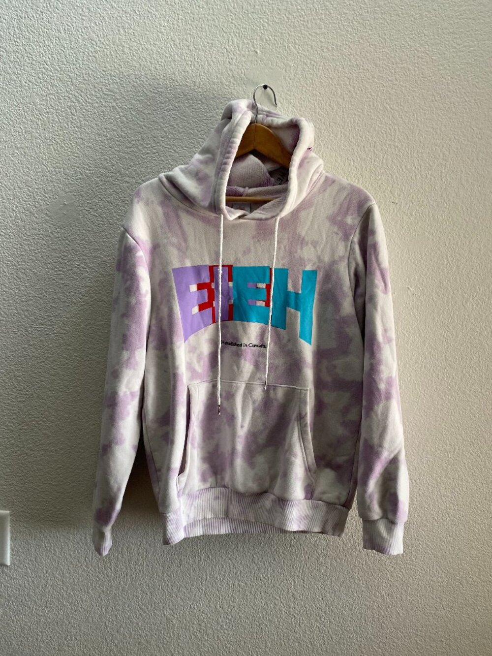 Nick EH 30 Pullover Hoodie Sweatshirt Adult Unisex Small Canada Tie-Dye